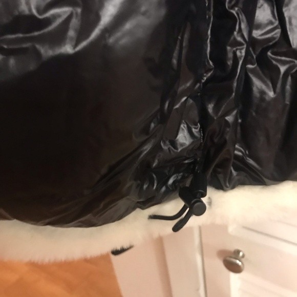 S13 by SAM. Madison Faux Fur Jacket in Cream with Black Puffer Lining, Size L - Picture 8 of 14